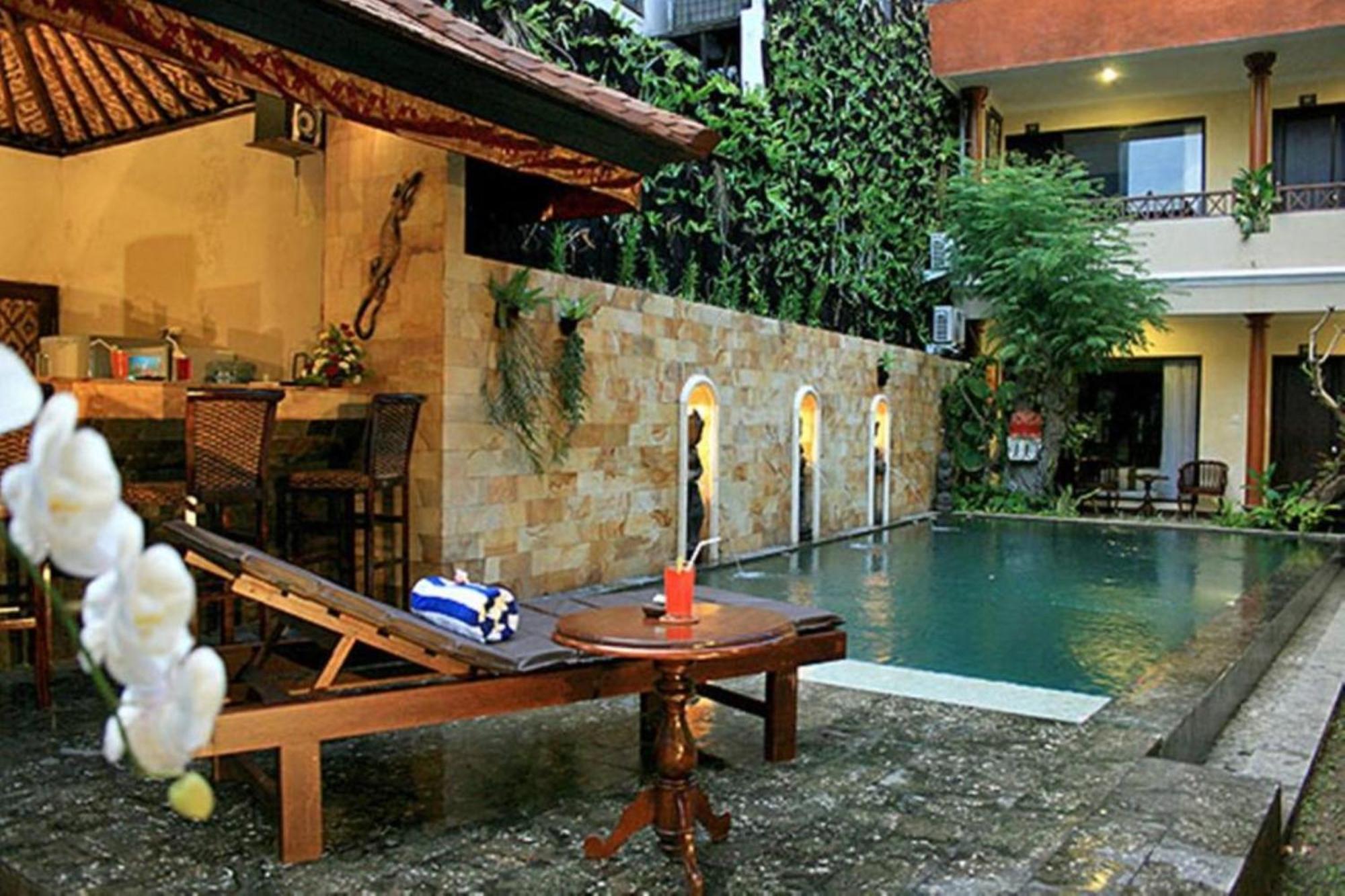 Taman Ayu Legian Hotel Ngoại thất bức ảnh